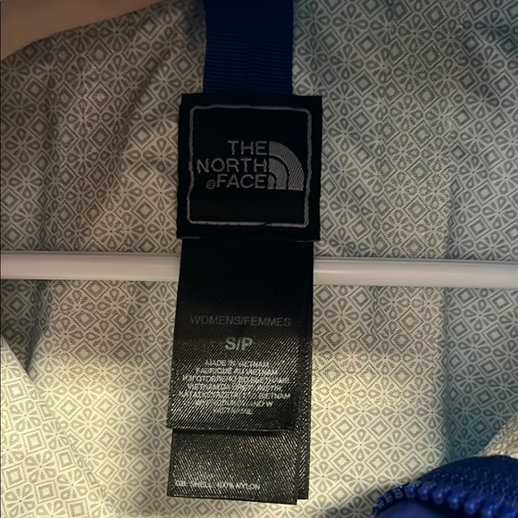 The North Face Vibrant Blue Jacket - Picture 7 of 10